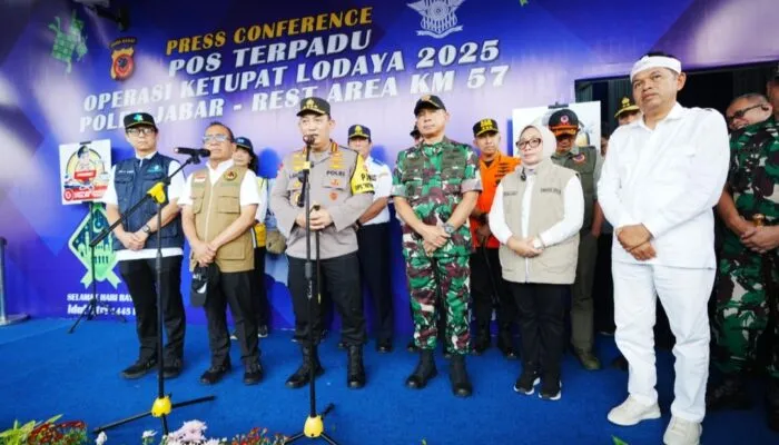 Kapolri Tinjau Rest Area KM 57, Pastikan Kelancaran Arus Mudik Lebaran 2025