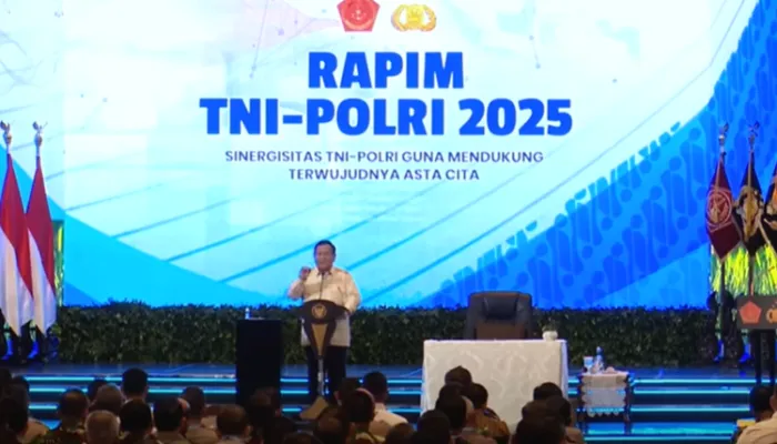 Prabowo Minta TNI/Polri Berbenah: Bersihkan Diri Sebelum Saya Ambil Tindakan