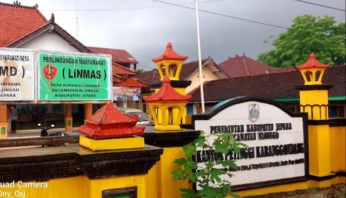 Di Duga Pemdes Desa karanggondang Jepara Melakukan Pungli Terkait ptsl.