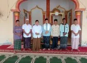 Jumat Berkah, Camat Darul Makmur Monitoring dan Jadi Imam Salat Jumat di Desa Alue Paton Brok