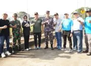 Bupati Sidoarjo Pimpin Kerja Bakti Bersama Forkopimda dan Stakeholder di Taman Ilyushin Juanda