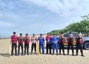 Libur Panjang, Wisata Pangandaran Dipadati Pengunjung . Polres Siagakan Ratusan Personel