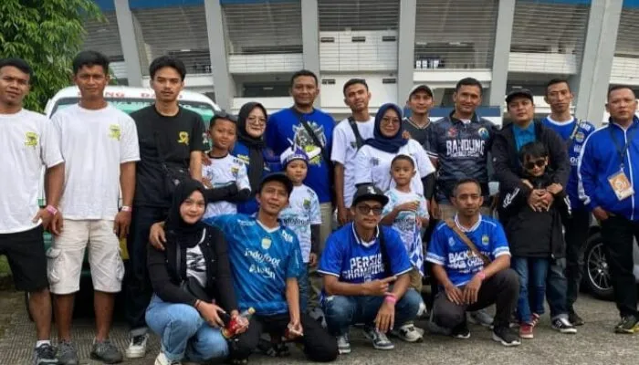 Persib Juara! Euforia Viking Cakrabuana Warnai Malam Malangbong