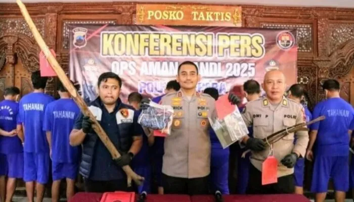 7 Debt Collector Ilegal, Terbongkar Modus Penarikan Motor Pelajar SMA Di Tangkap Polres jepara .