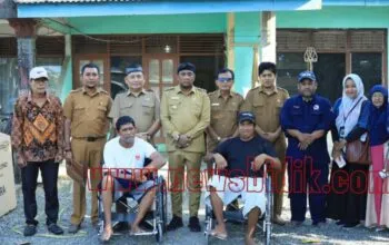Pemkab Nagan Raya Serahkan Bantuan Kursi Roda kepada Warga Kurang Mampu