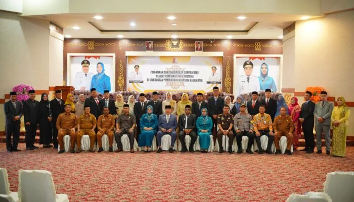 Bupati Nagan Raya Lantik 13 Pejabat JPT Pratama, Tekankan Disiplin dan Evaluasi Kinerja Berkala