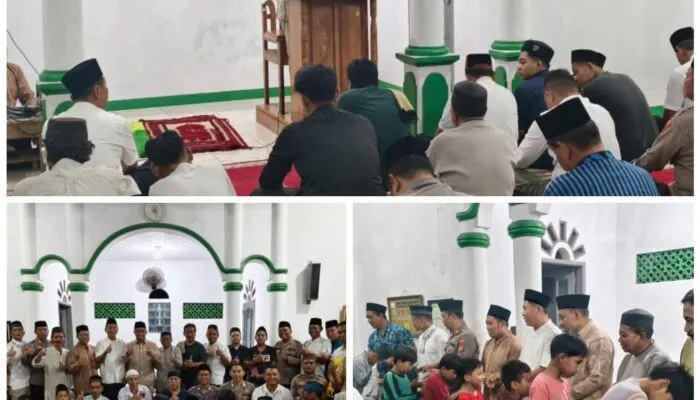 Bangun Kedekatan di Bulan Suci, Kapolres Pangandaran Laksanakan Tarawih Keliling di Sukaresik