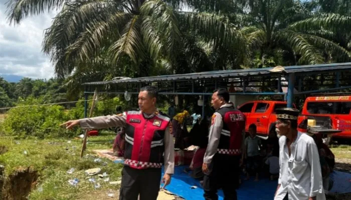 TIM Gabungan BPBD Nagan Raya Pencarian Masih Berlangsung Korban Terseret Arus Belum Ditemukan .