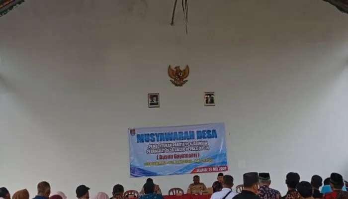 MUSYAWARAH DESA RAWAJAYA BENTUK PANITIA PENJARINGAN PERANGKAT DESA