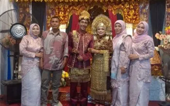 Pernikahan dan Khitanan Putra Digelar Serentak di Blangpidie, Keluarga Besar Kharma Hadis Undang Masyarakat Hadiri Resepsi
