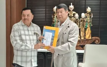 Bupati Nagan Raya Sampaikan Undangan Presiden Prabowo Lewat Hashim Djojohadikusumo