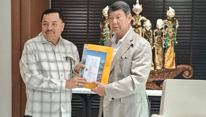 Bupati Nagan Raya Sampaikan Undangan Presiden Prabowo Lewat Hashim Djojohadikusumo